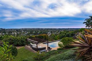 Luxury Home Atop the Hills - Santa Barbara - 8