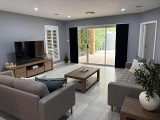 The Goldsmith Retreat - 2