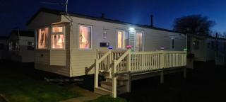 Bewles Caravan - Rhyl - 6