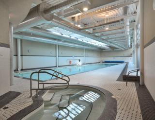 1 Bedroom Apartment Beside Roger's Arena, BCPlace, Skytrain - 3