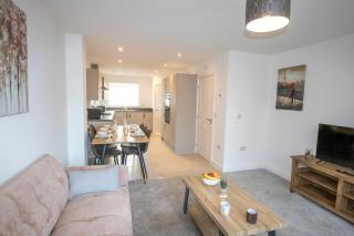 Champagne abode - 1