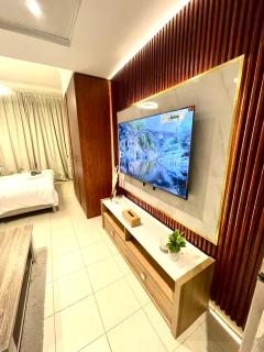 Ultra Luxury Chic Studio in JLT - 6