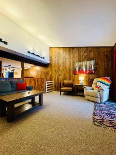 Alpen Villa Escape at Powderhorn Mountain - 0