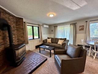 Winter Wonderland Chalet at Powderhorn Mountain - Bessemer - 4