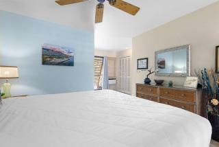 MKB215 Oceanview Poolside Spacious 2-Bed Suite - 1