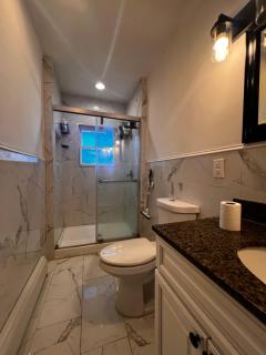 Preston Serenity Room With Shared Bath & Kitchen - Hartford - 4
