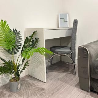 Sleek 2 Bed Oasis Croydon, Sleeps 6 - Croydon - 6