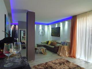 Spacious apartment in Luino with bubble bath - Luino - 4