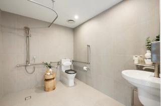 Lowanna Livin, footsteps to Surf, Shop and Dine on the Sunshine Coast - Buddina - 4