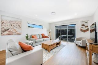 Modern New Villa 8-Walk to shops-10min Airport-CBD - Warrane - 0