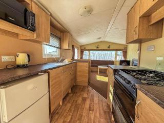 Charming Caravan At Manor Park, Nearby Hunstanton Beach In Norfolk Ref 23035C - Hunstanton - 4