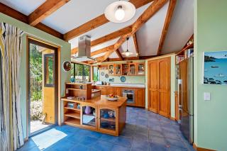 BeachView Retreat - Stunning Views over the Bay! - 1