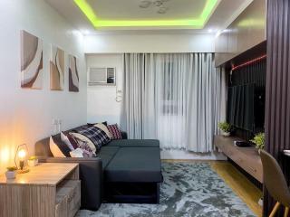 Top Floor 1BR Condo, Mesaverte - 8