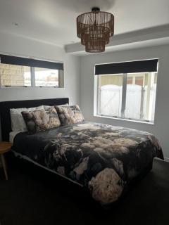 Shell's Beachfront BnB - Napier - 8