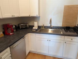 Refresh 3br Apt New Kitchen! Downtown - Durham - 2