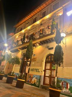 Friends Hotel & Rooftop - Historic Center & Museums - Quito - 8