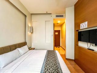 Courtyard Hotel 1Borneo - 4