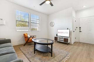 CozySuites Glendale by the stadium w pool 26 - Glendale - 8