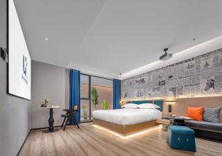 Lan Wan Hotel - One Free Cockt ail Per Room--Cha rgeable Airport Pick-up Service - 2