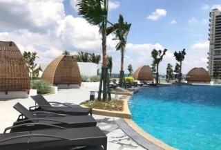 Almas Couple Stylish Urban Blue Netflix BySTAY - 1