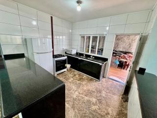 Casa com Piscina e Ar Condicionado - Matinhos - 2