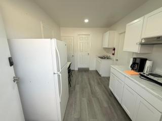 Vegas Apt 10 Mins to The Strip - 2