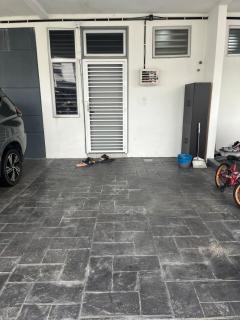 Imany World Homestay-No Liquor, Pork & Smoking - Bandar Puncak Alam - 1