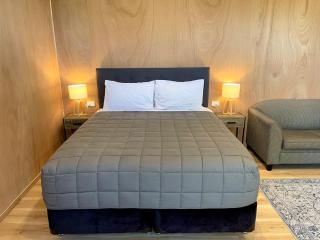 The Hayshed Taupō- tiny home 10 min from Taupō town centre- first accommodation on our working homestead - 3