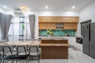 Luxury New Pool Villa - Free Pick up and Full AC - Danang - 3