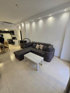 Florenza Khamsin - 1