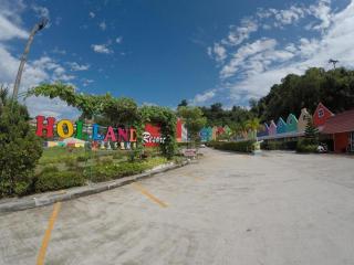 Holland Resort Phuket - 1