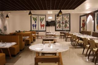 Four Seasons Resort - - 2