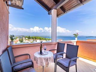 Apartment Alan in Sibenik-Bilice with a sea view - Šibenik - 5
