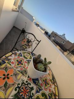 New central apartment close to promenade - St Paul's Bay - 9