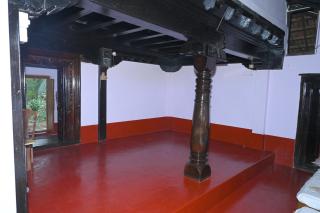 Siri Homestay Century Old Farmhouse - Jadkal - 2