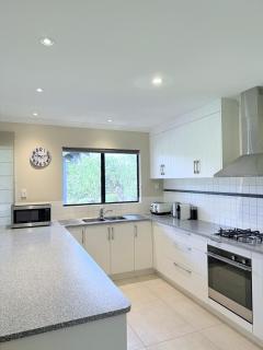 Light & Bright on Seattle, Quindalup Dunsborough - Quindalup - 6