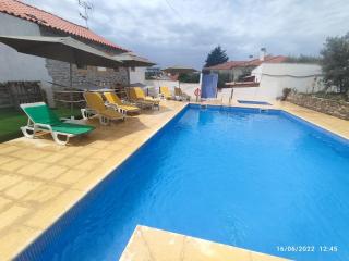 Monte Cimeiro e Casitas da Eira - Casa da Ti Carminha - Piscina Interior - 2
