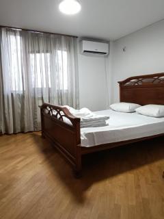 Rent Inn Yerevan on Nalbandyan Street - Erevan - 4