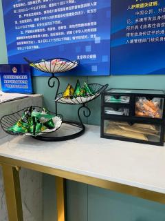 Dequan Hotel Chaoyang Park Branch Coffee fruits, snacks a gym and a laundry room are provided for free in the lobby - Peking - 3