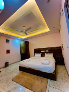 Rishikesh Yogashala Hotel - Rishīkesh - 0