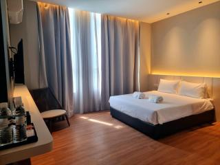 Roxy Hotel Malihah - - 4