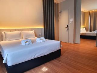 Roxy Hotel Malihah - - 7