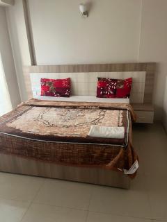 Eraya Elegance Inn - - 9