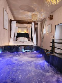 Loveroom Romantique La Mure - La Mure - 9
