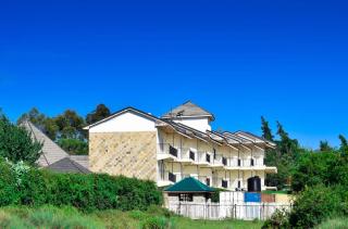 Golden Gates Hotel - 2