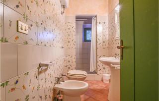 Awesome Home In Campiglia Marittima - 3