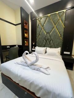 Hotel Sky Suite-Sahar Cargo And Intl Airport - 2