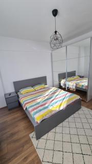 Apartment in the residential area - Bucarest - 8
