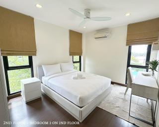 Villa Serenity - 5 bedroom Laguna - - 4