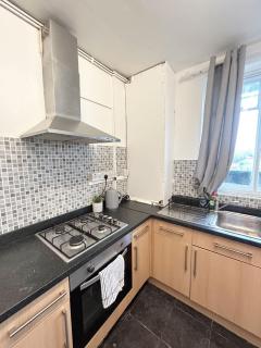 Essex Apartment - Loughton - 0